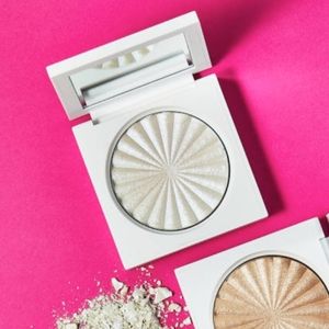 OFRA X Nikkietutorials Highlighter Glazed Donut